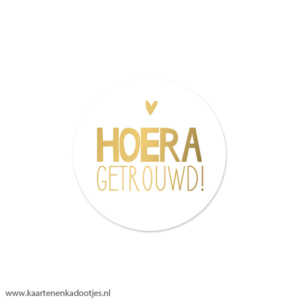 6 Stickers rond 40 mm hoera getrouwd wit/goudfolie