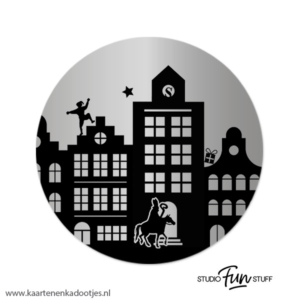 3 Stickers rond 64 mm Sint en Piet grachtenpandjes zilverfolie/zwart